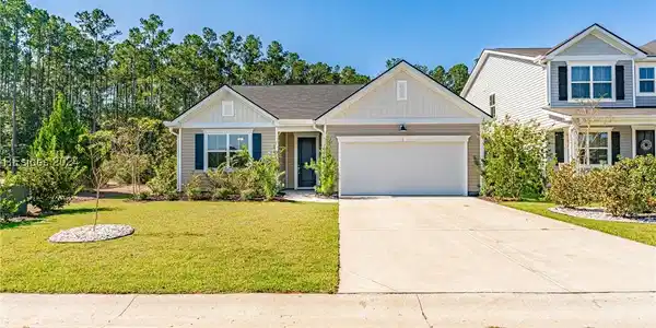 1 Mainland Lakes Drive