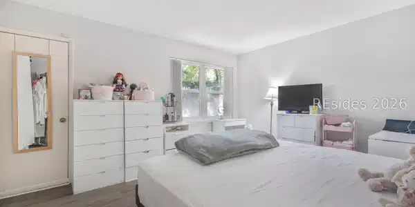 Image 3 Image 3