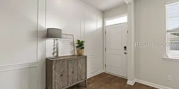Image 3: Front Entry Way Image 3: Front Entry Way