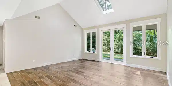Image 4: Great Room