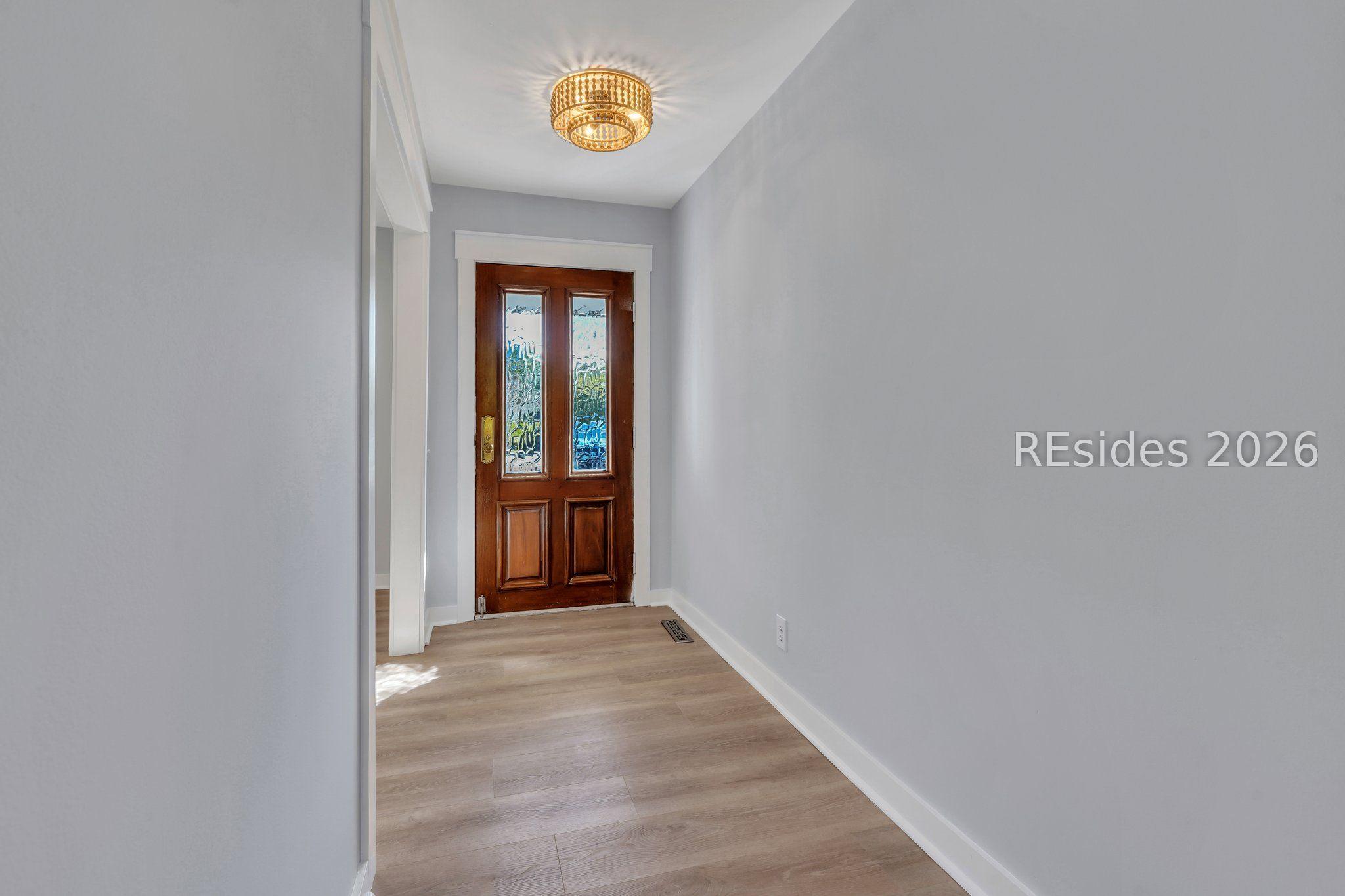 Image 3: Welcome In!