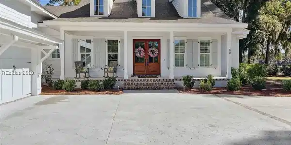 68 Oak Tree Road