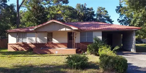 28 Marshland Road