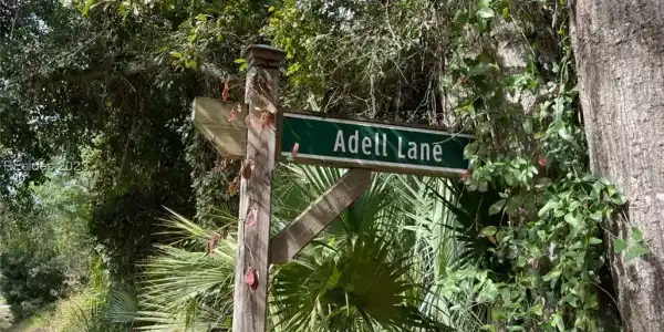 16 Adell Lane