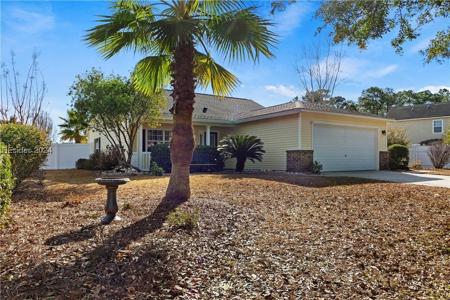 4 Lakeside Drive