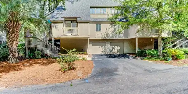 11 Compass Point