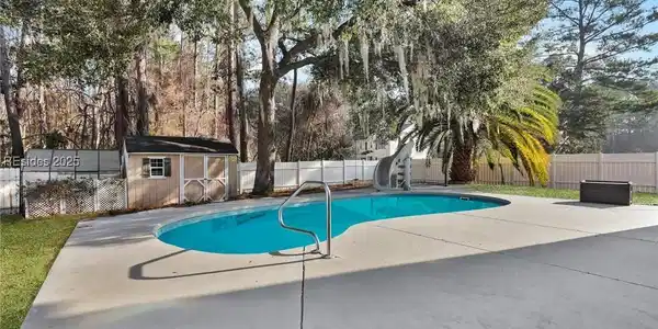 19 Woodland Hills Drive