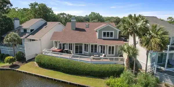 49 Fairway Winds Place
