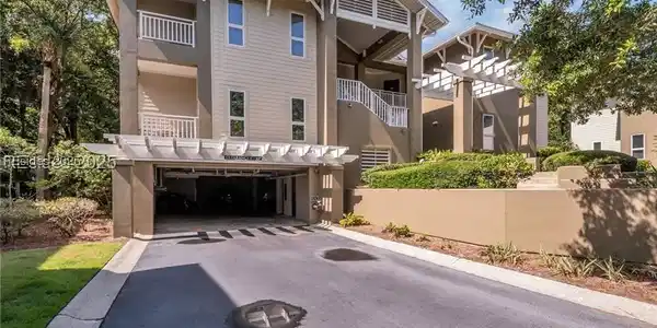 89 Ocean Lane