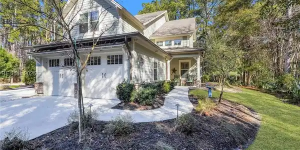 18 Pine Shadow Court