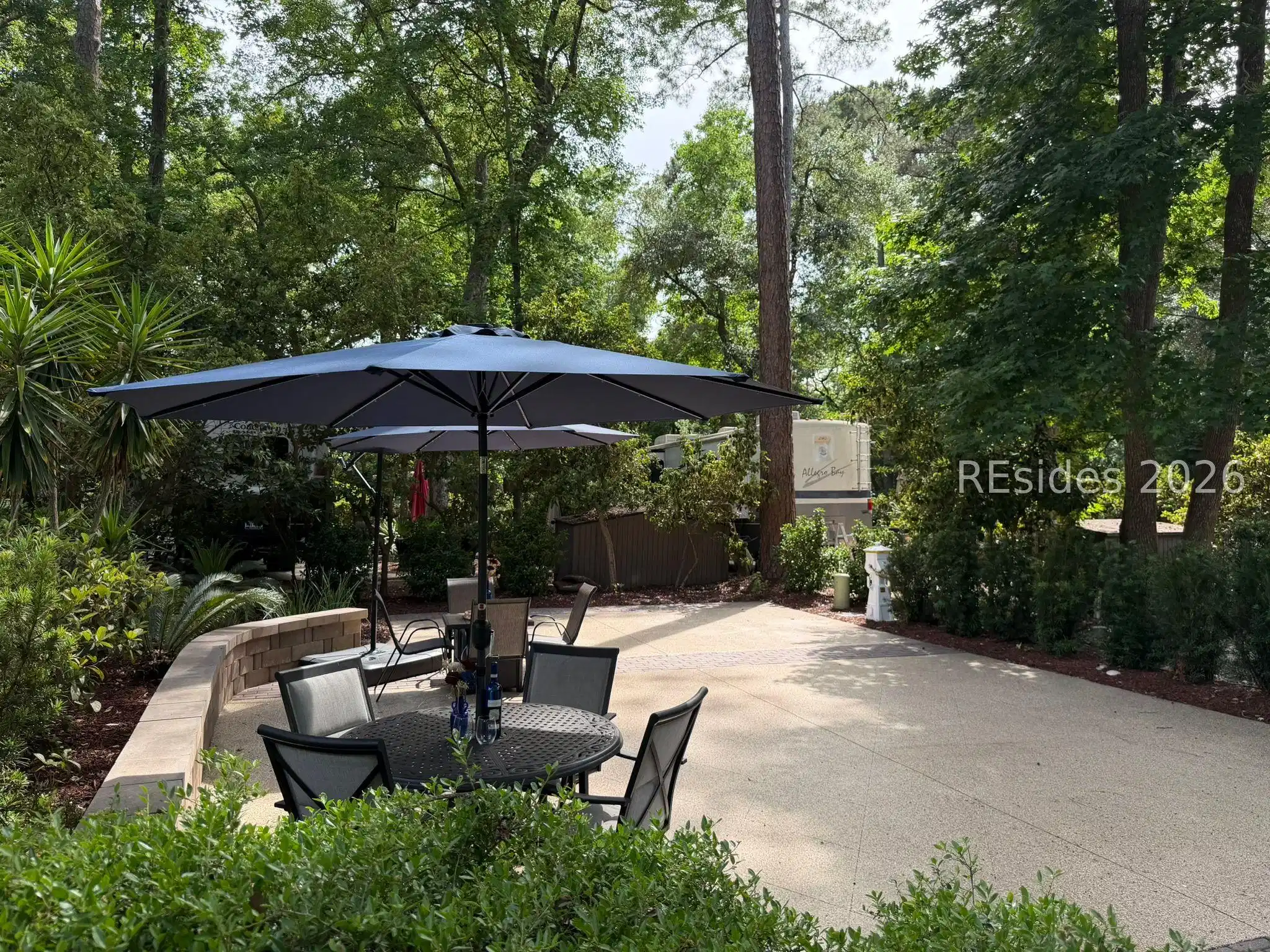 Image 1: New umbrellas w/ built in lights & large pa Image 1: New umbrellas w/ built in lights & large pa