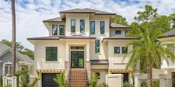 15 Coventry Ln