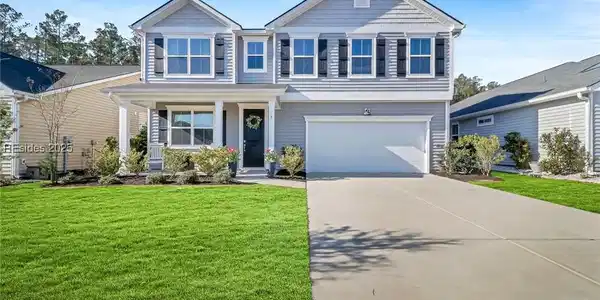 5 Mainland Lakes Drive