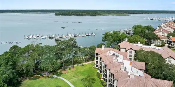 6 Village North Drive