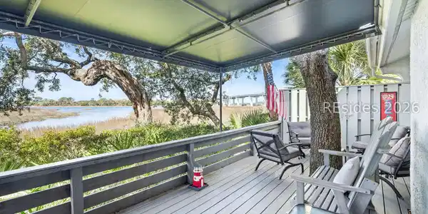2 William Hilton Parkway