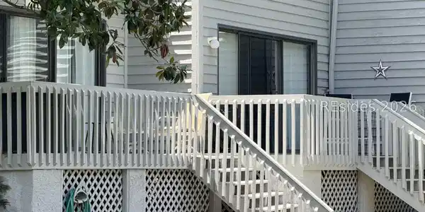 Image 3: Rear