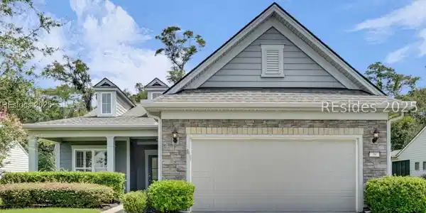 39 Heathrow Avenue