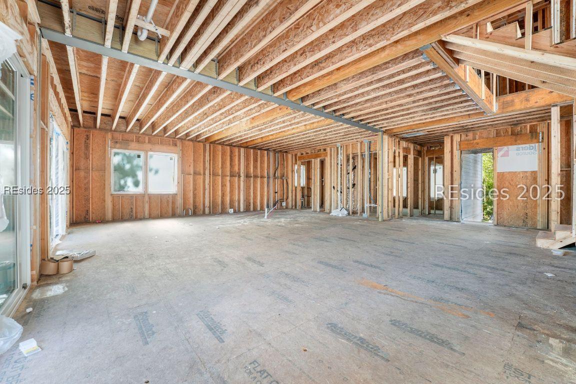 Image 3: Living, Kitchen & Dining Area
