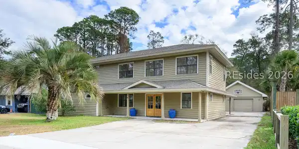 14 Bay Pines Drive