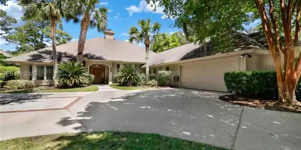 6 Barksdale Court