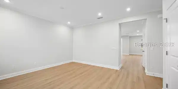 Image 4 Image 4