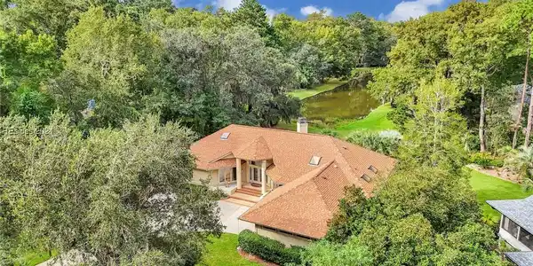 11 Deerfield Road