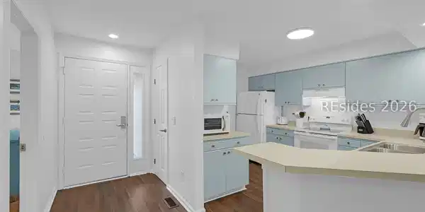 Image 4 Image 4