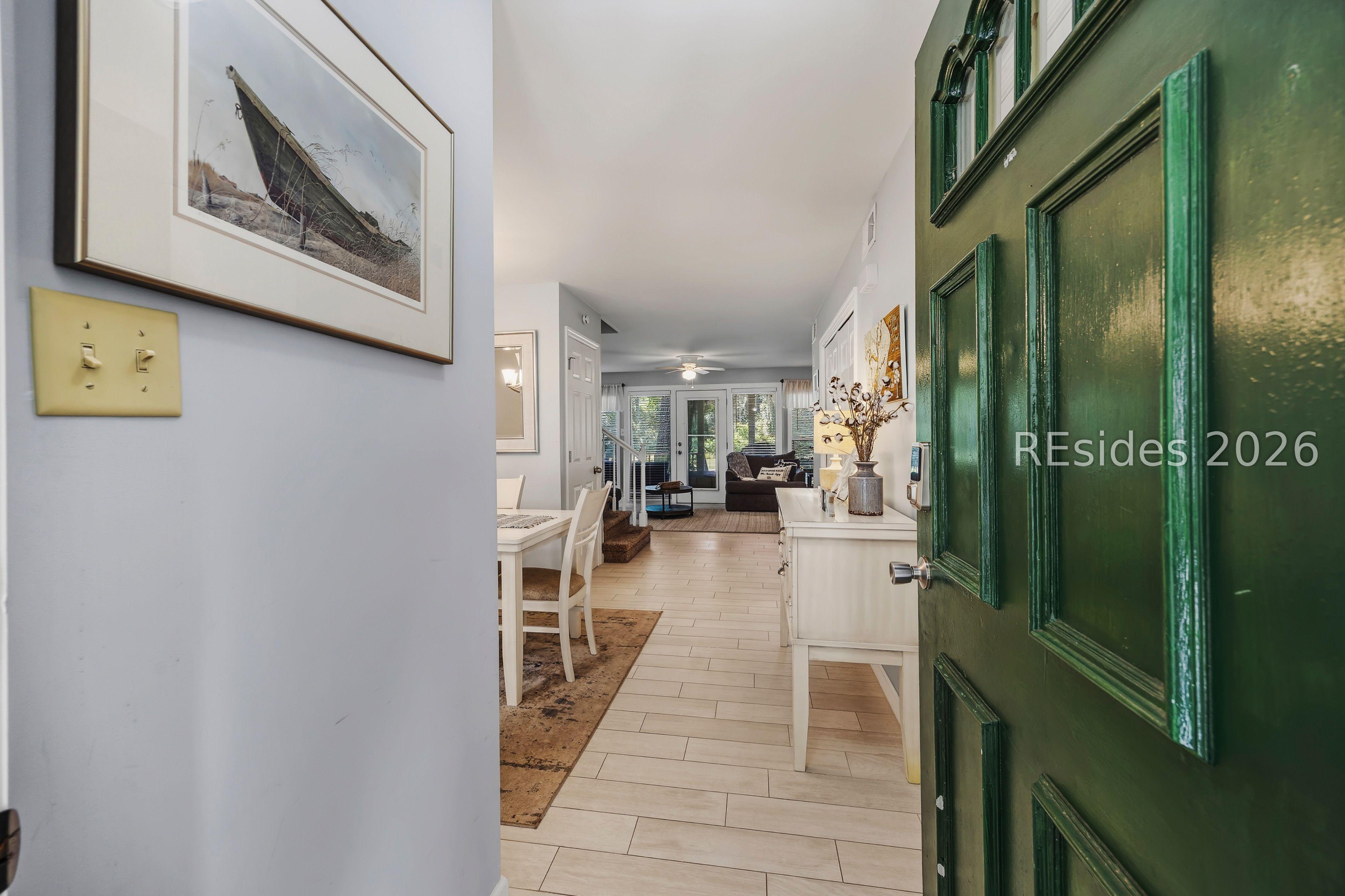 Image 4: Front Entry