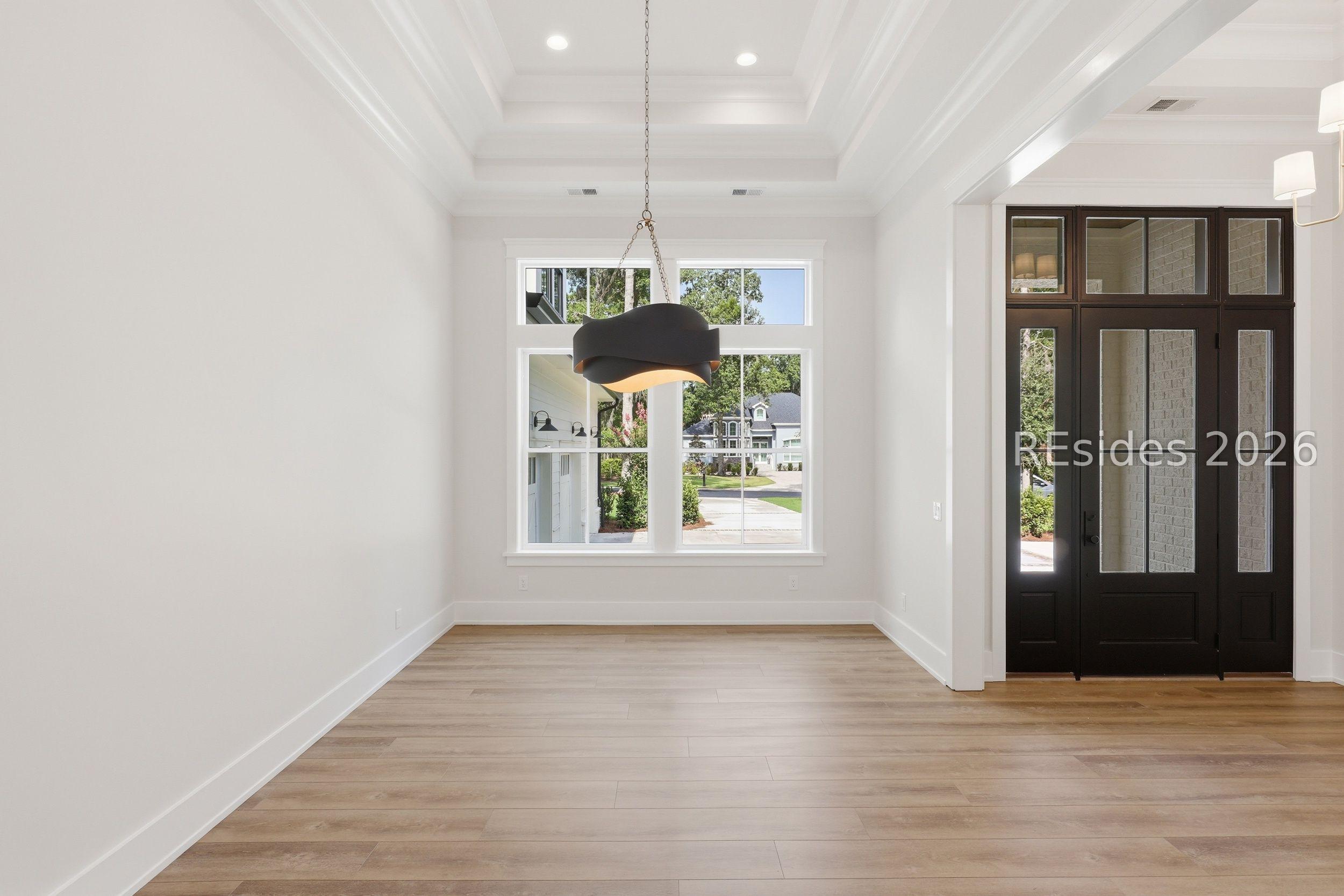 Image 4: Dining Room with Custom Lighting