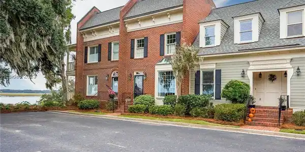 895 Ribaut Road