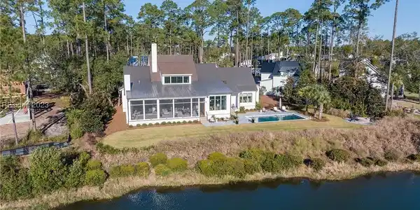 18 Flicker Street