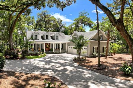 27 Winding Oak Drive