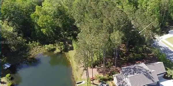 23 Hampton Lake Crossing