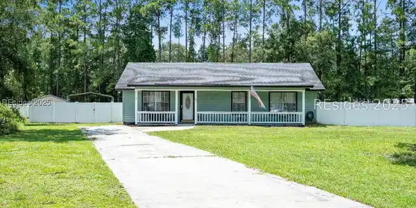 39 Burlington Circle