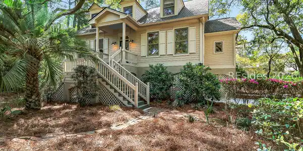 19 Salt Wind Way