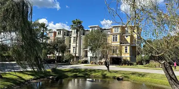 30 Fuller Pointe Drive