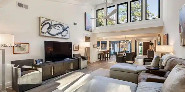 15 Calibogue Cay Road
