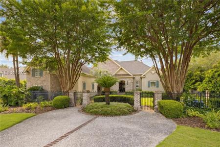 12 Turnberry Way