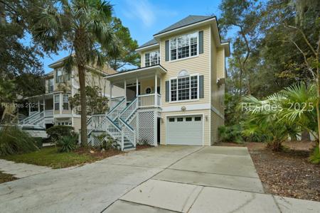 40 Victoria Square Drive