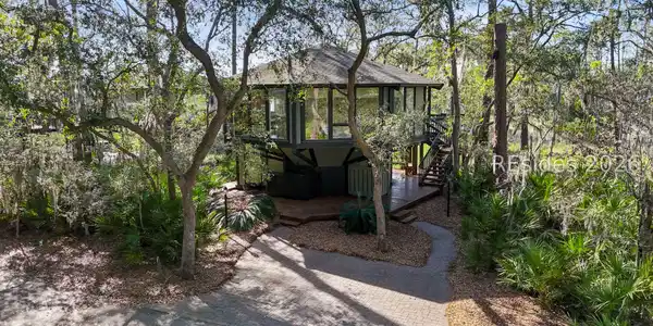 2065 Deer Island Road