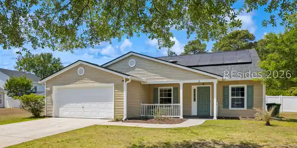 3 Lakeside Drive