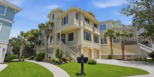 42 Bermuda Pointe Circle