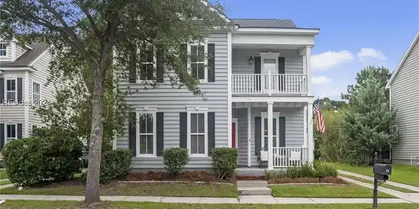 14 Orchard Park Drive