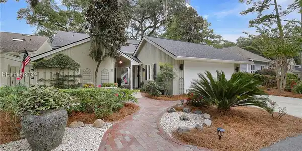 20 Wax Myrtle Lane
