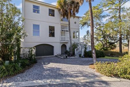 7 Indian Hill Lane