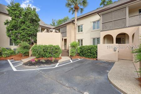 100 Colonnade Drive