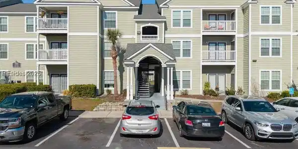 100 Kensington Boulevard