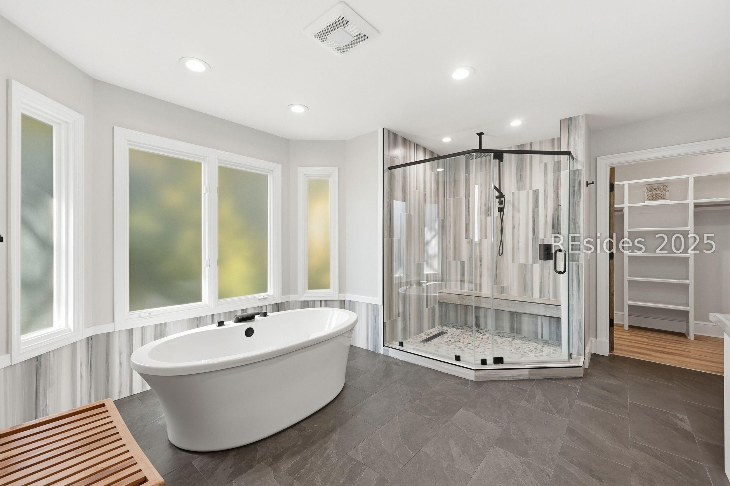 Image 4: Primary Bathroom