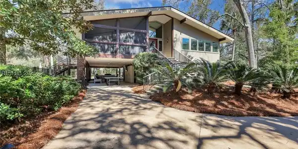 34 W Beach Lagoon Road