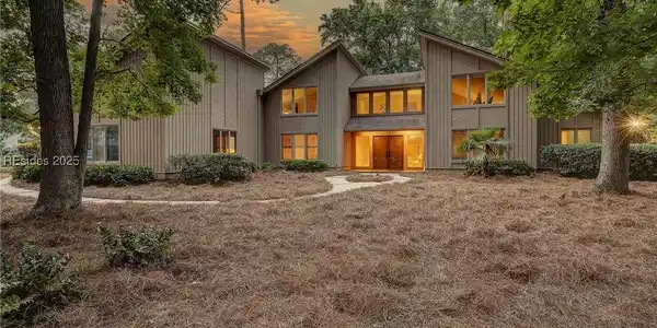 2 Bowline Bay Court